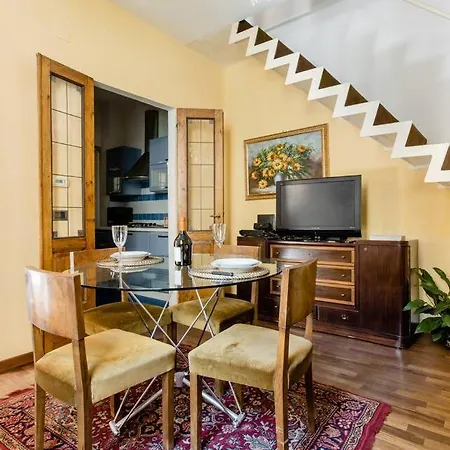 Gamberini House - Private Garden Apartamento