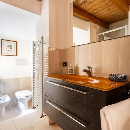 Apartment Gamberini House - Private Garden Bologna