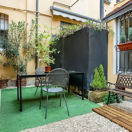 アパート Gamberini House - Private Garden ボローニャ